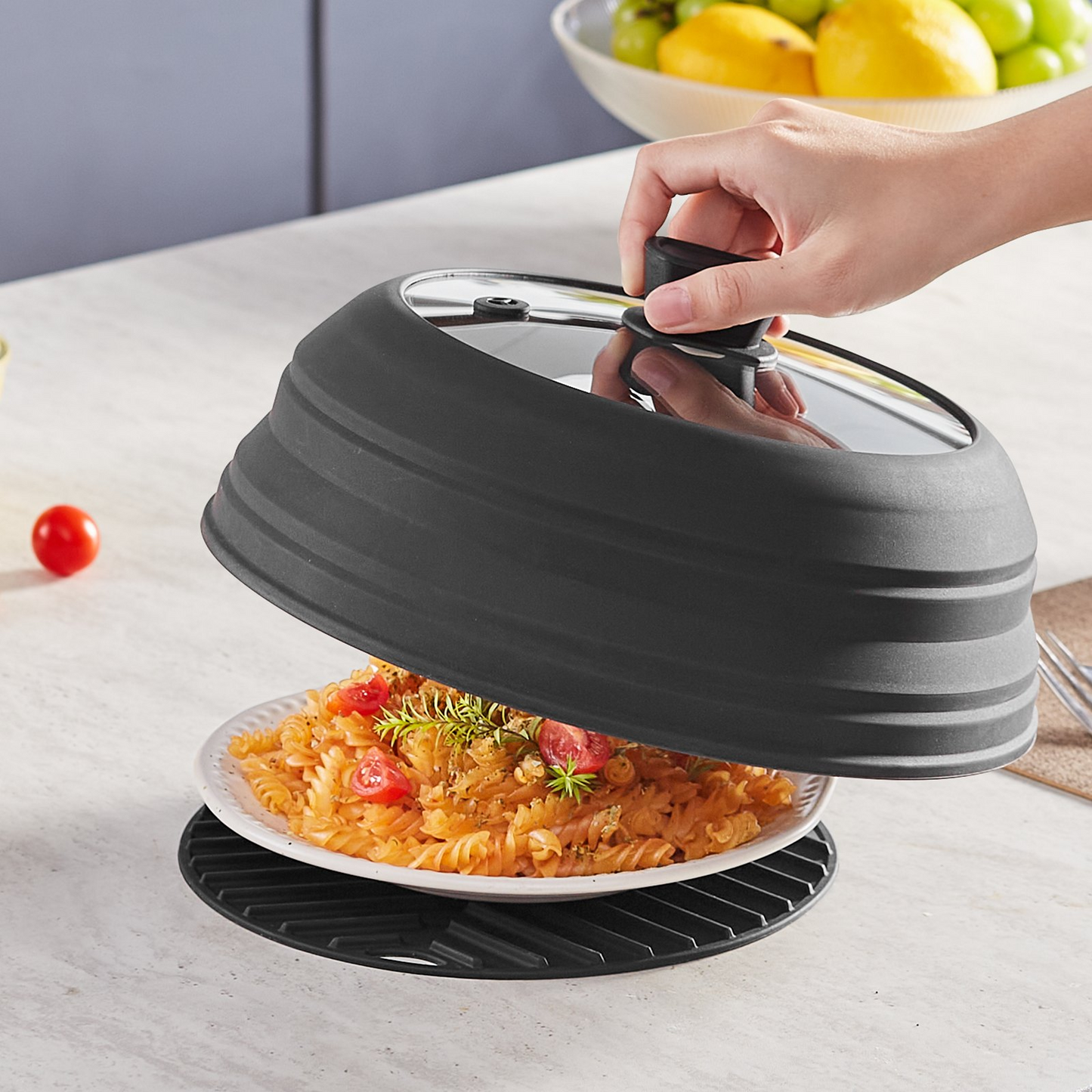 VEVOR Microwave Splatter Cover & Mat 10.8" Collapsible Microwave Food Lid 500°F